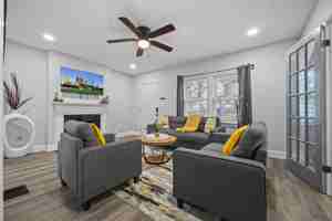 featured image of 547 Erin Ave Sw