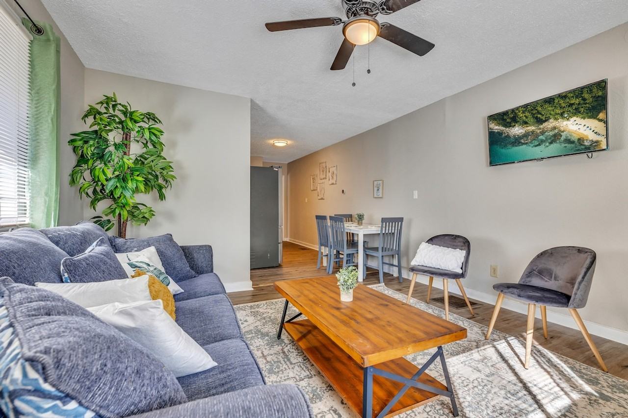 1329 Walker Ave #1609612P - Photo 3 of 15