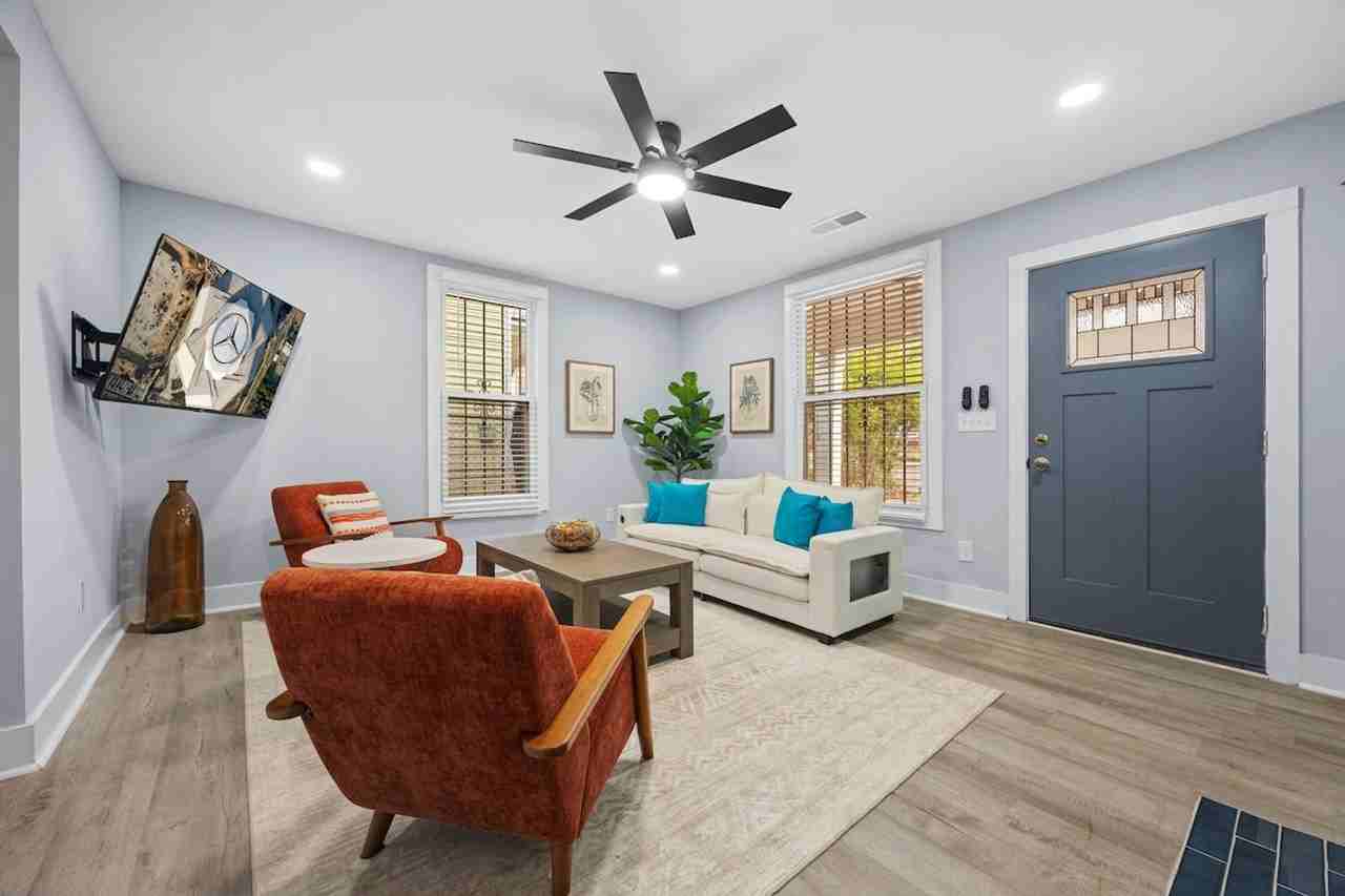 903 Beecher Street Southwest - Photo 2 of 50