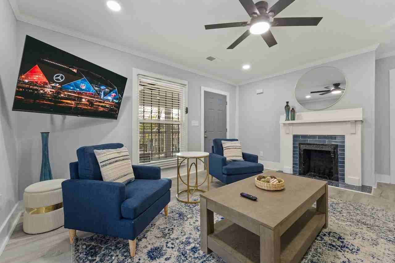 903 Beecher Street Southwest - Photo 7 of 50