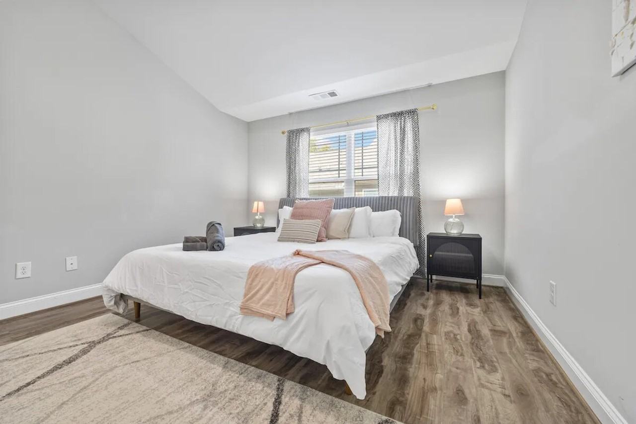 1365 Memorial Dr Se #1609617P - Photo 6 of 25