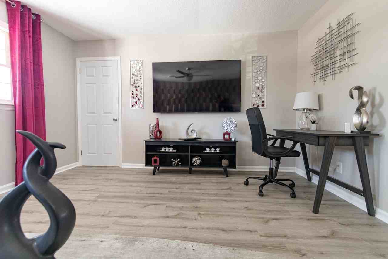 308 Denny Cir #1609618P - Photo 2 of 25
