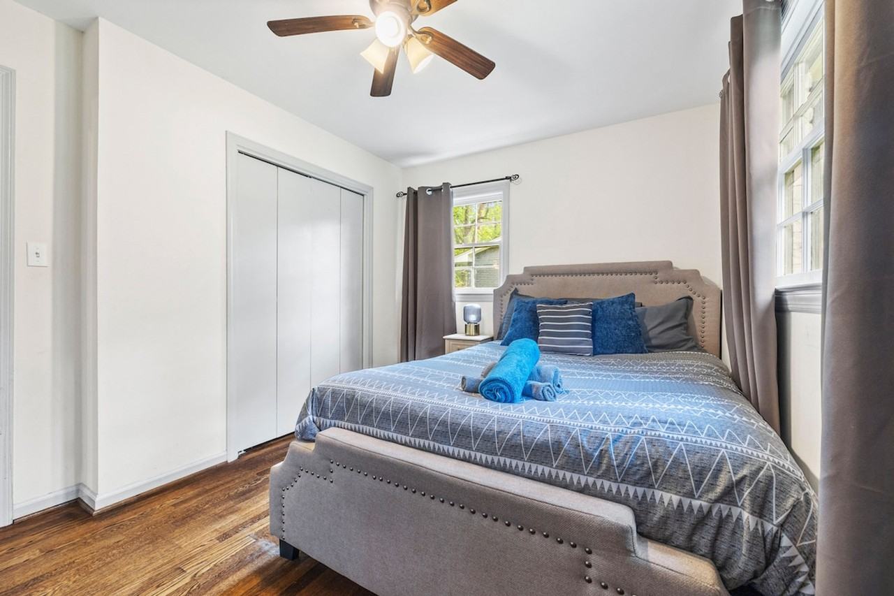 2523 Ben Hill Rd #1609632P - Photo 7 of 17