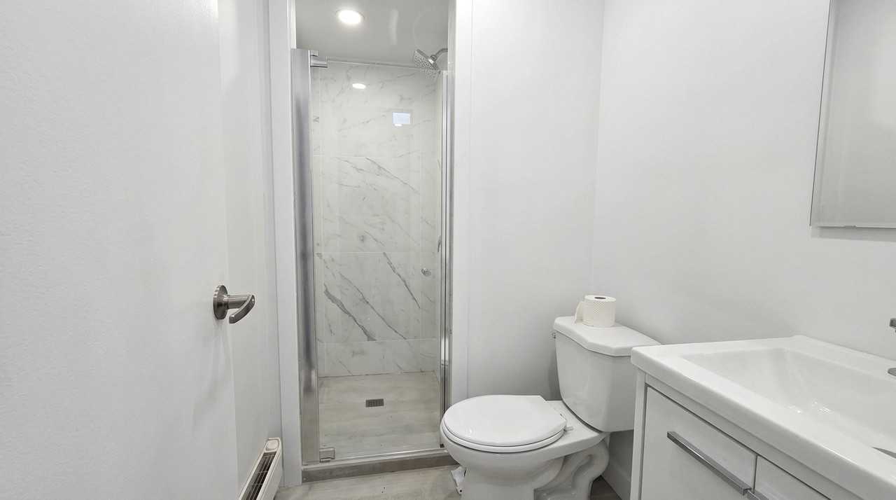 4601 Avenue du Parc - Photo 5 of 5
