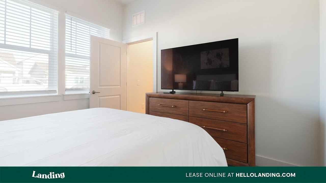 10120 Abrazo Dr - Photo 4 of 50