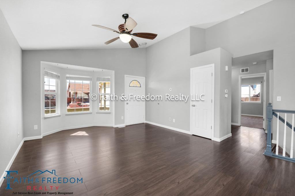 8354 Freestar Way - Photo 4 of 19