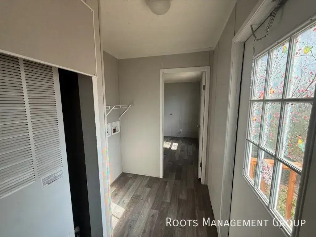 B6 Meadows Ct #B6 - Photo 3 of 12