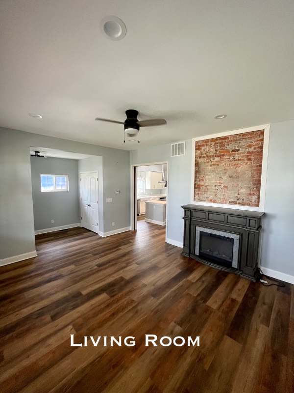 1016 Villa Ave - Photo 2 of 32