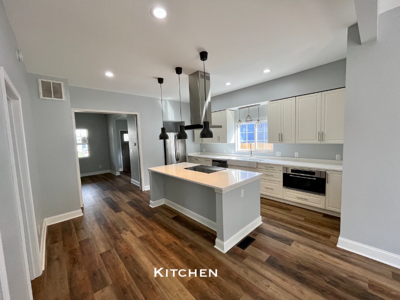 1016 Villa Ave - Photo 4 of 32