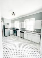 featured image of 416 E Main St