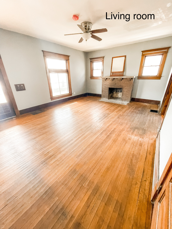 416 E Main St - Photo 4 of 10