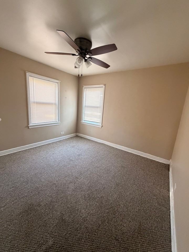 5309 W Gladys Ave #2 - Photo 4 of 7