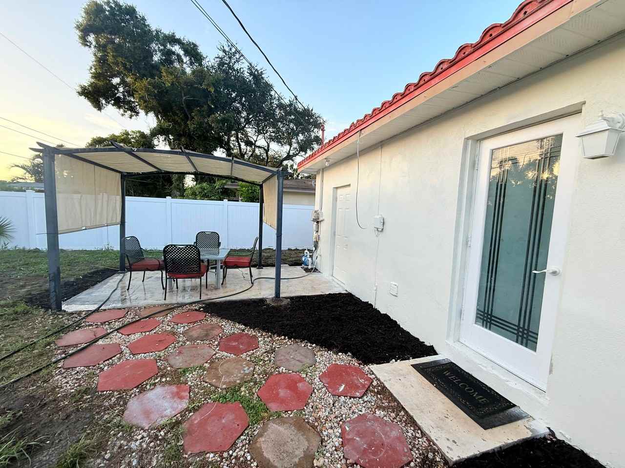 1500 77th St N - Photo 3 of 31