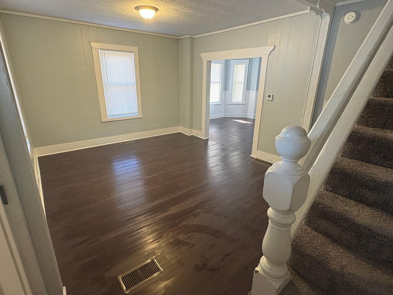 16 Fordway St - Photo 2 of 10