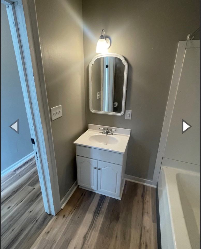 210 W Main St #3 - Photo 6 of 10
