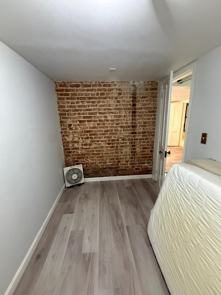 53 Carman St Ground Floor #GL - Photo 5 of 16