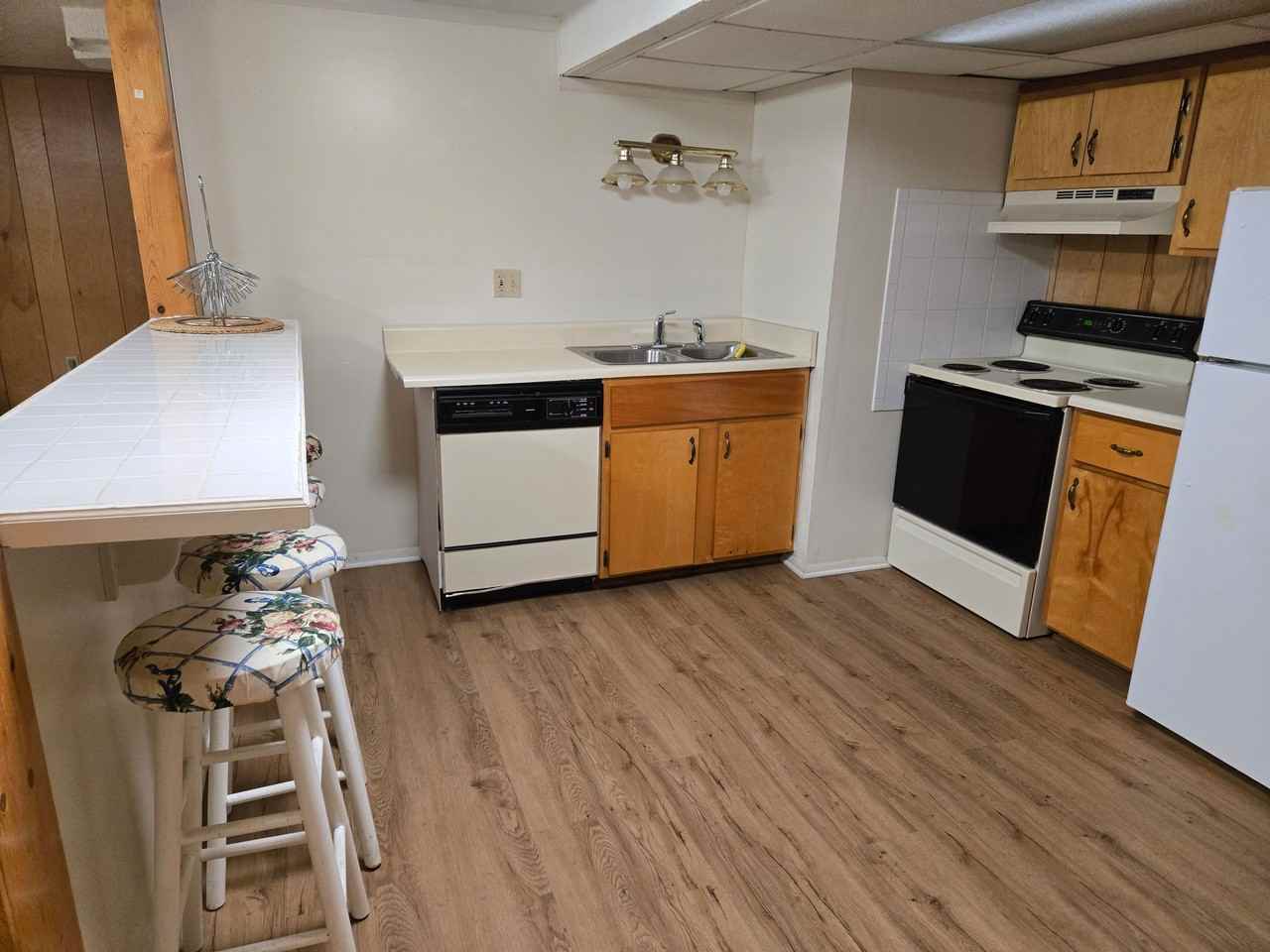 3339 Sanford Dr - Photo 5 of 12