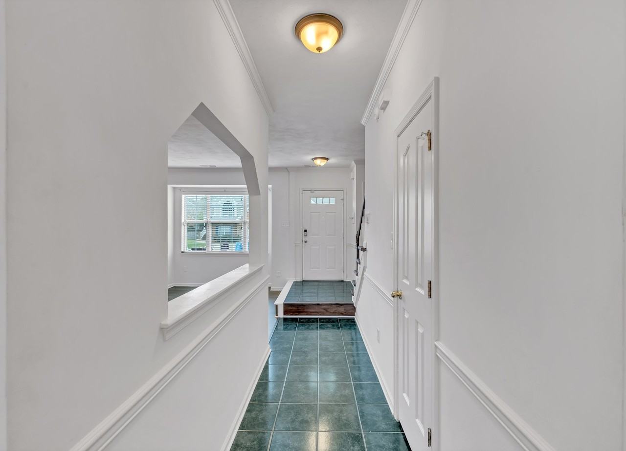 518 S Lake Cir - Photo 6 of 21