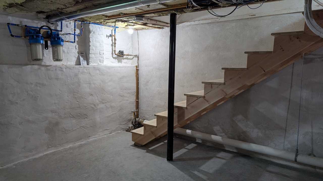581 Kearsarge Way - Photo 7 of 8