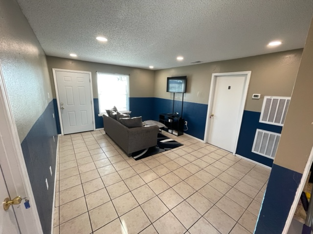 8506 Leake Ave #D - Photo 5 of 16