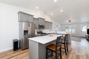featured image of 4437 E Faceto St