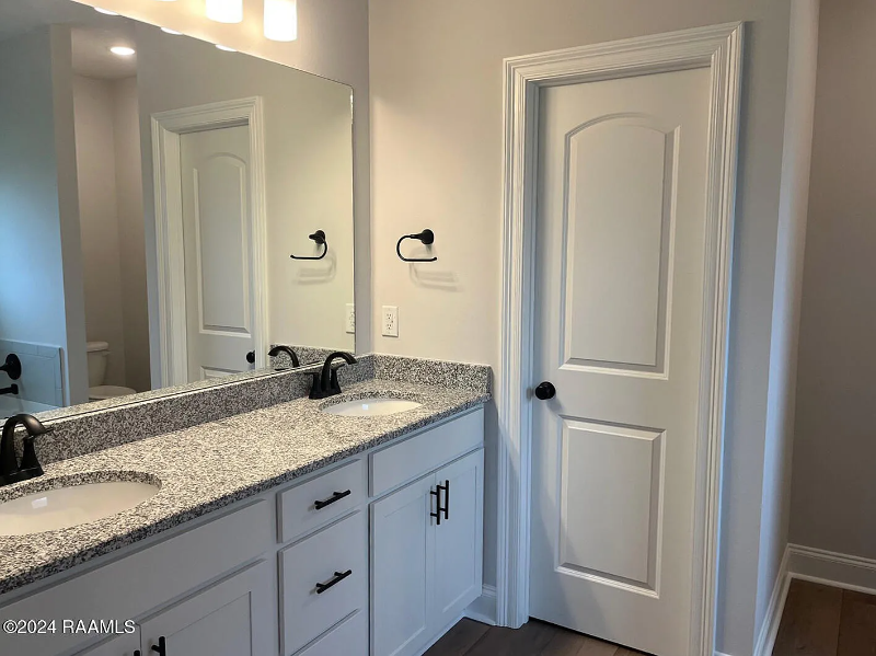 110 Nandina Dr - Photo 6 of 27