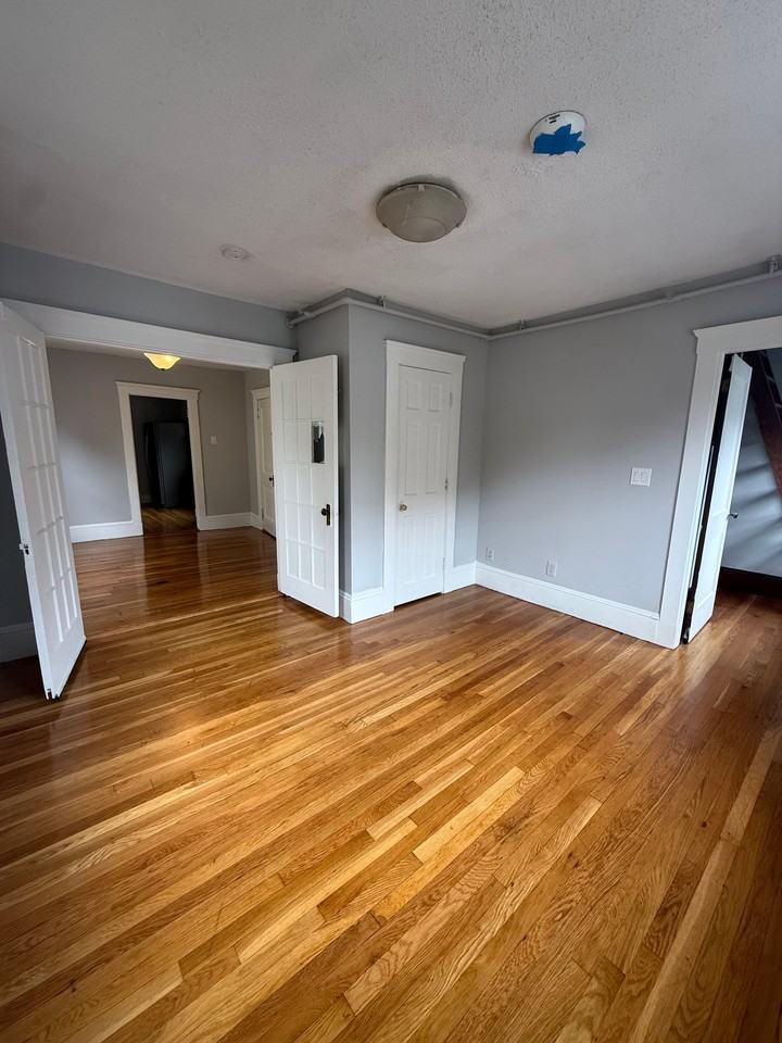 17 Bow St #2 - Photo 4 of 15
