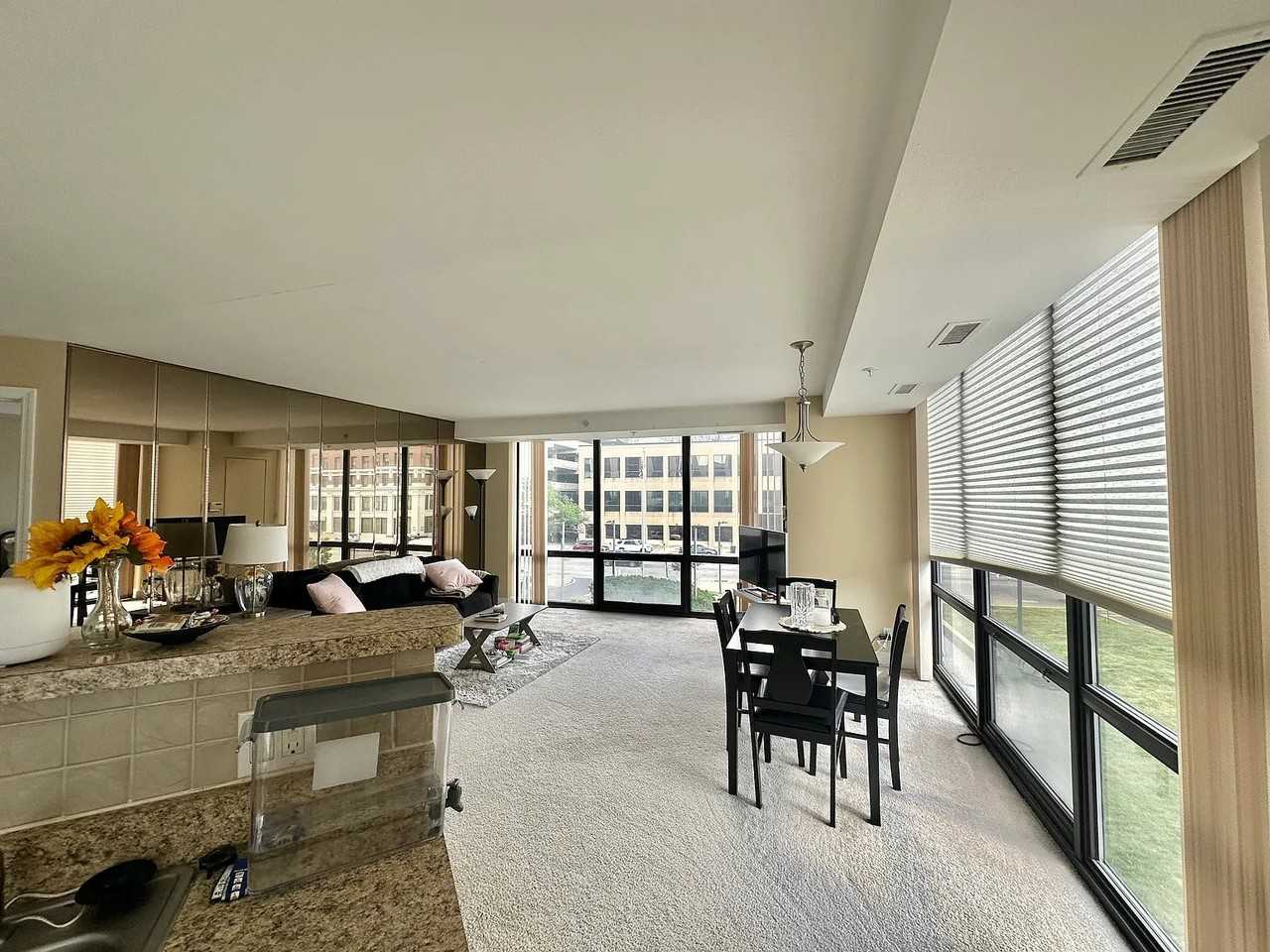 123 Sw Jefferson Ave #W2A - Photo 2 of 16