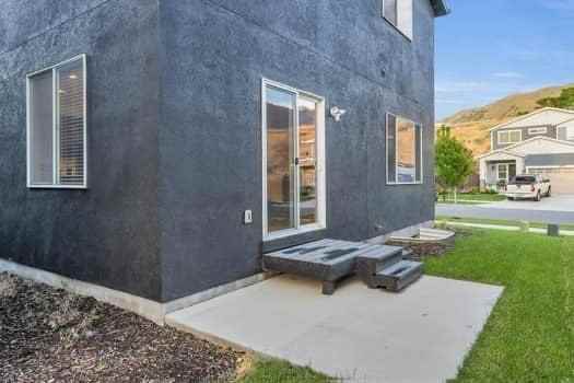 585 W Life Dr - Photo 7 of 19