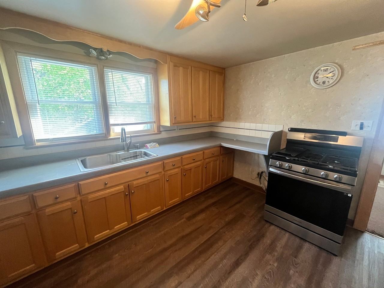 3261 S Austin St #A - Photo 2 of 12