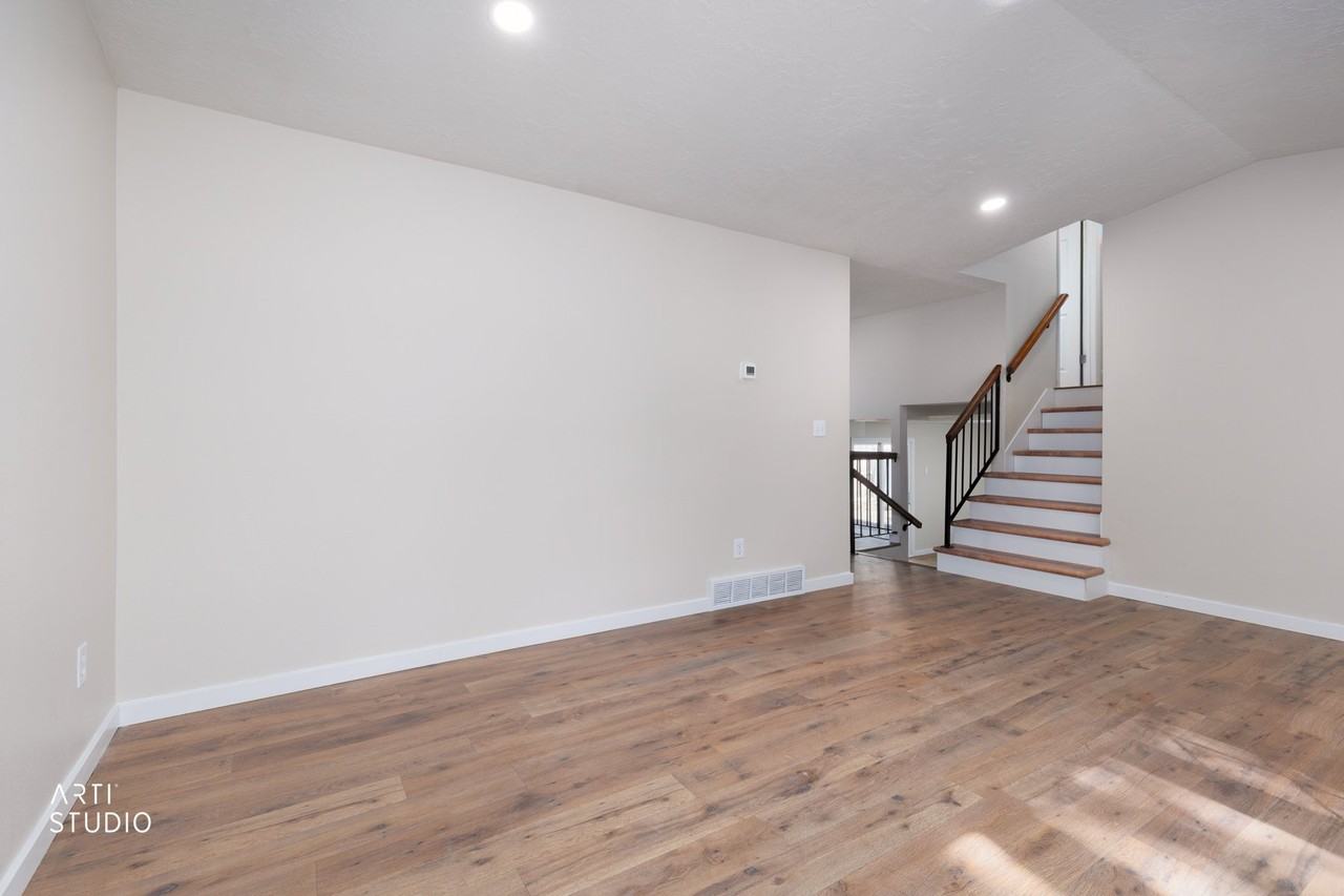 965 N Dorothea Way - Photo 4 of 19