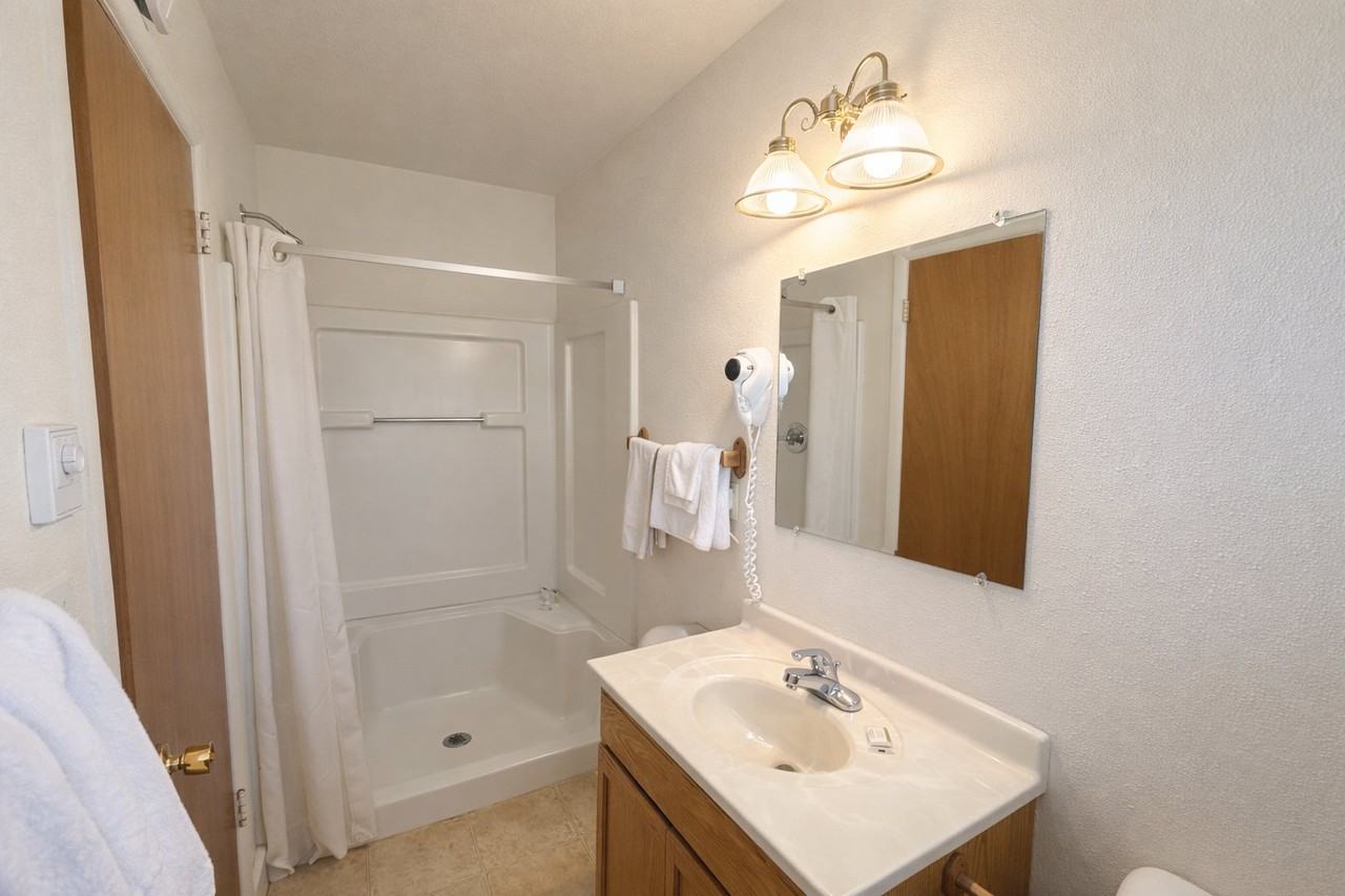 109 Pine Ave - Photo 7 of 14