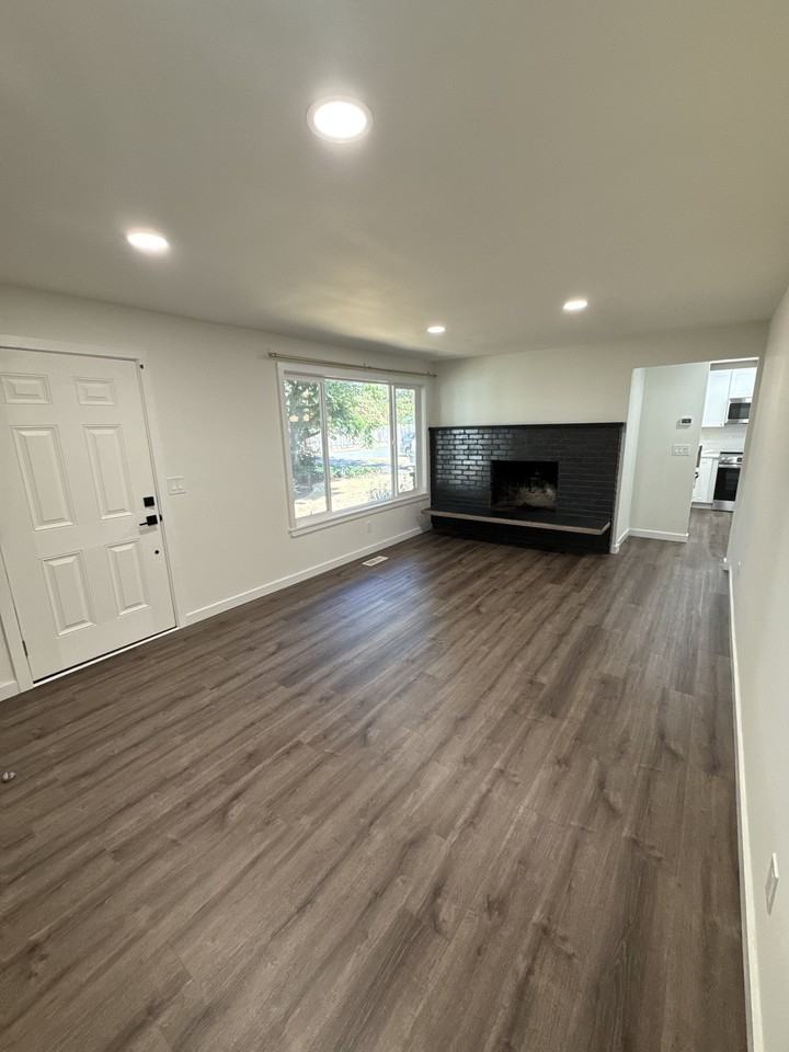 4239 S 184th Pl - Photo 7 of 13