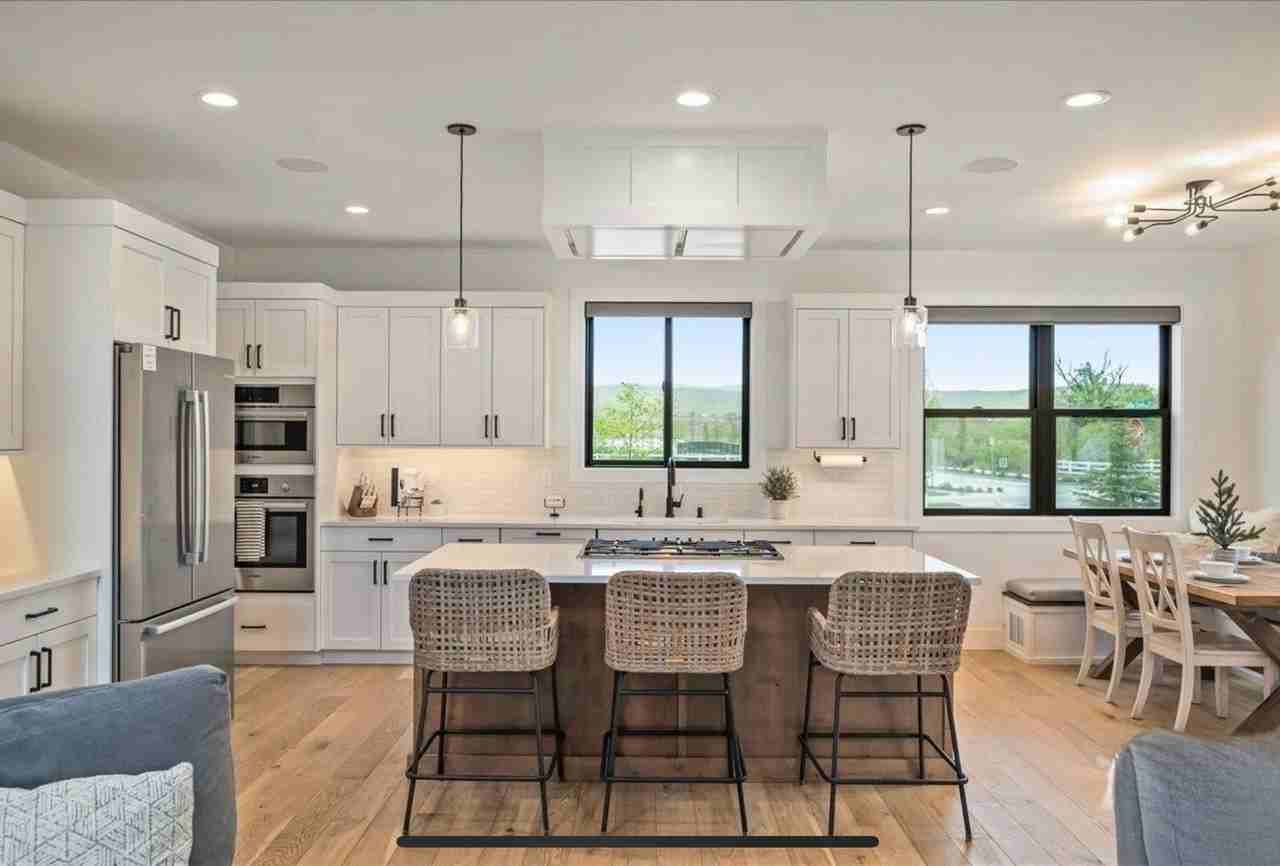 14089 N Upland Hills Way - Photo 4 of 12