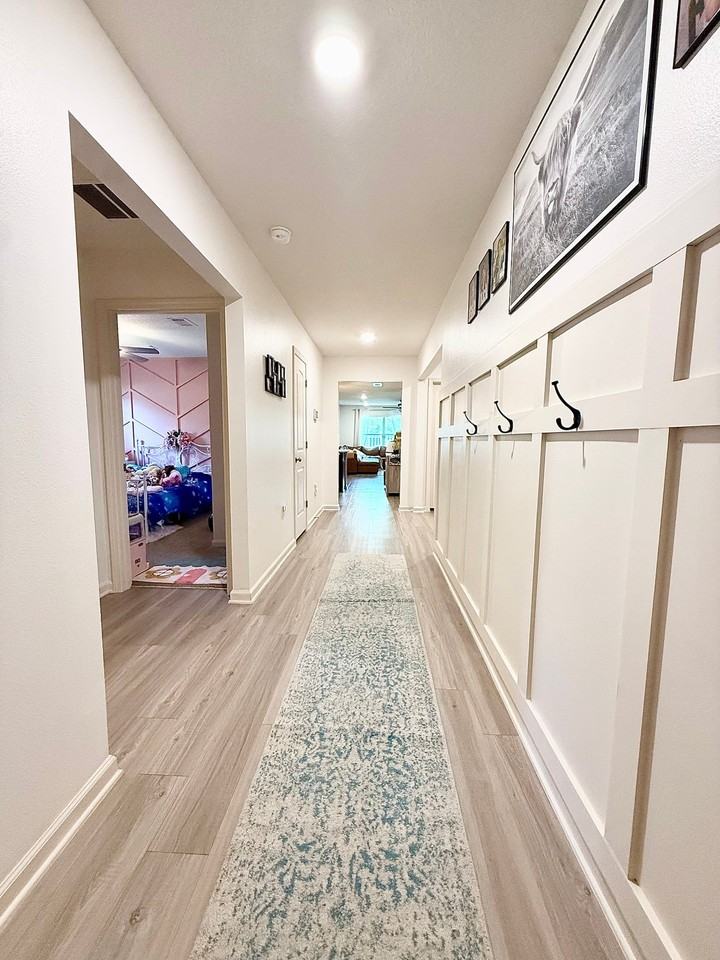 350 Merlin Ct - Photo 2 of 20
