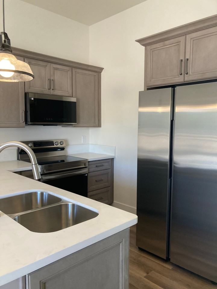 3518 S Quincy Rd #B - Photo 3 of 15