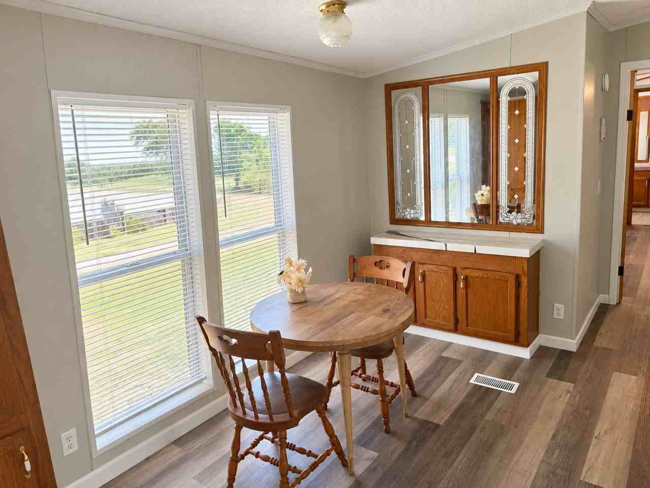 37 Village Ct - Photo 6 of 14
