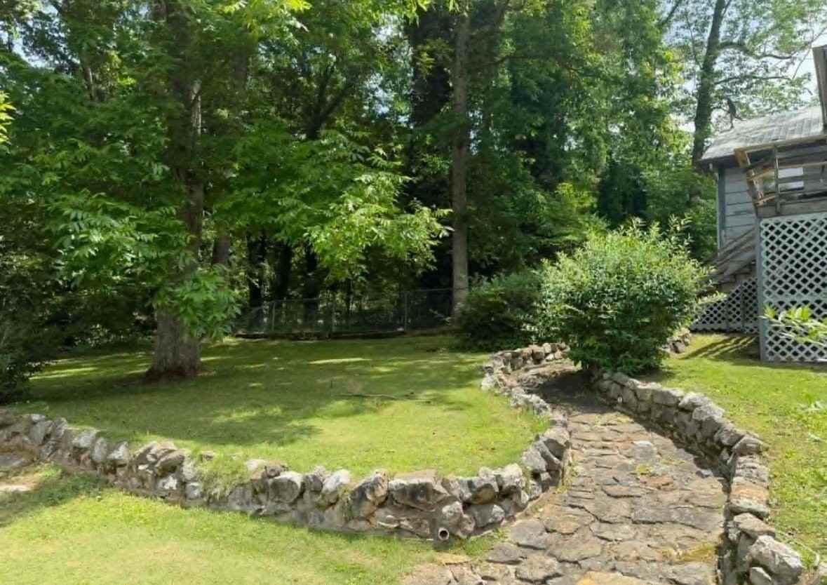 8172 Cedar Mountain Rd - Photo 5 of 9