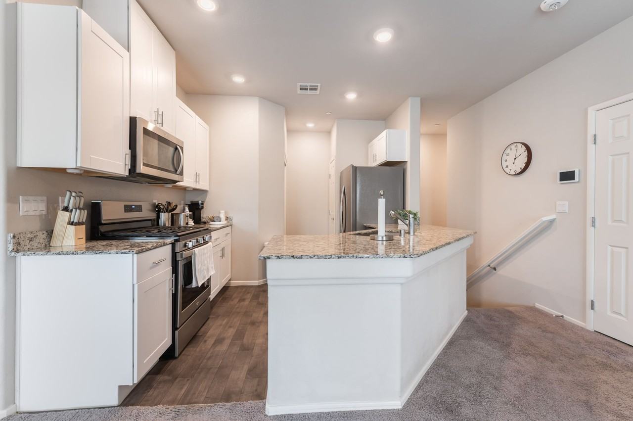 4705 Blaise Ave #101 - Photo 6 of 20