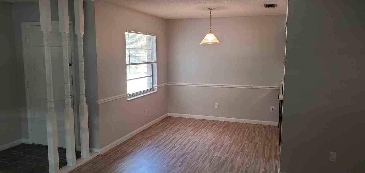 2750 Avenue M Nw - Photo 4 of 13
