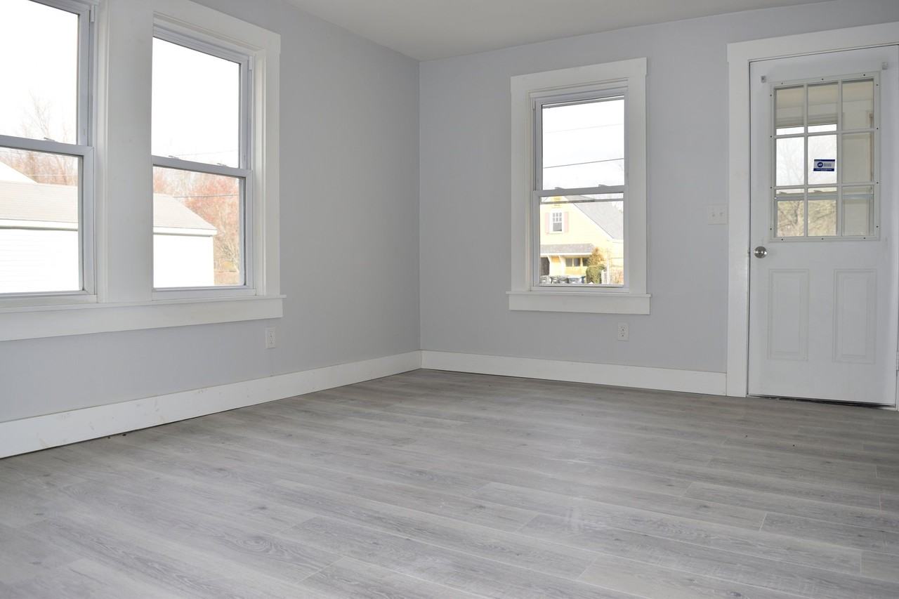 7 Pearl St #2 - Photo 6 of 10