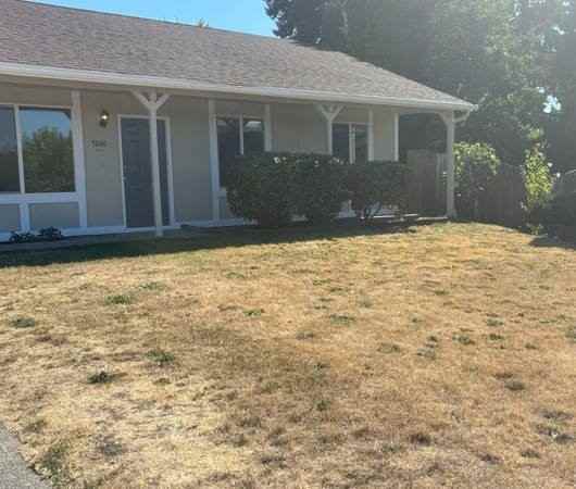 5040 38th St Ne - Photo 2 of 15