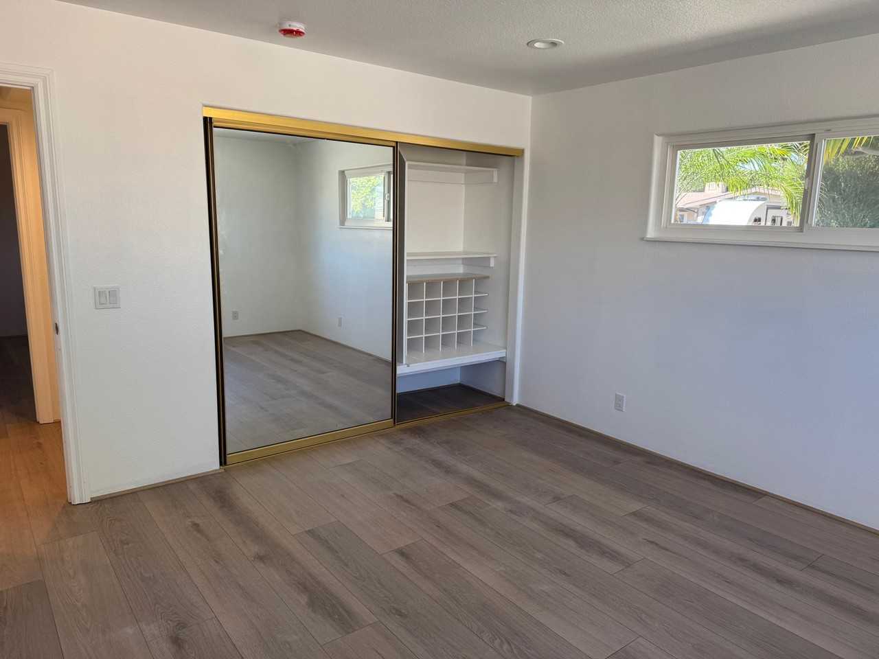 2528 Bowdoin Pl #1 - Photo 3 of 18
