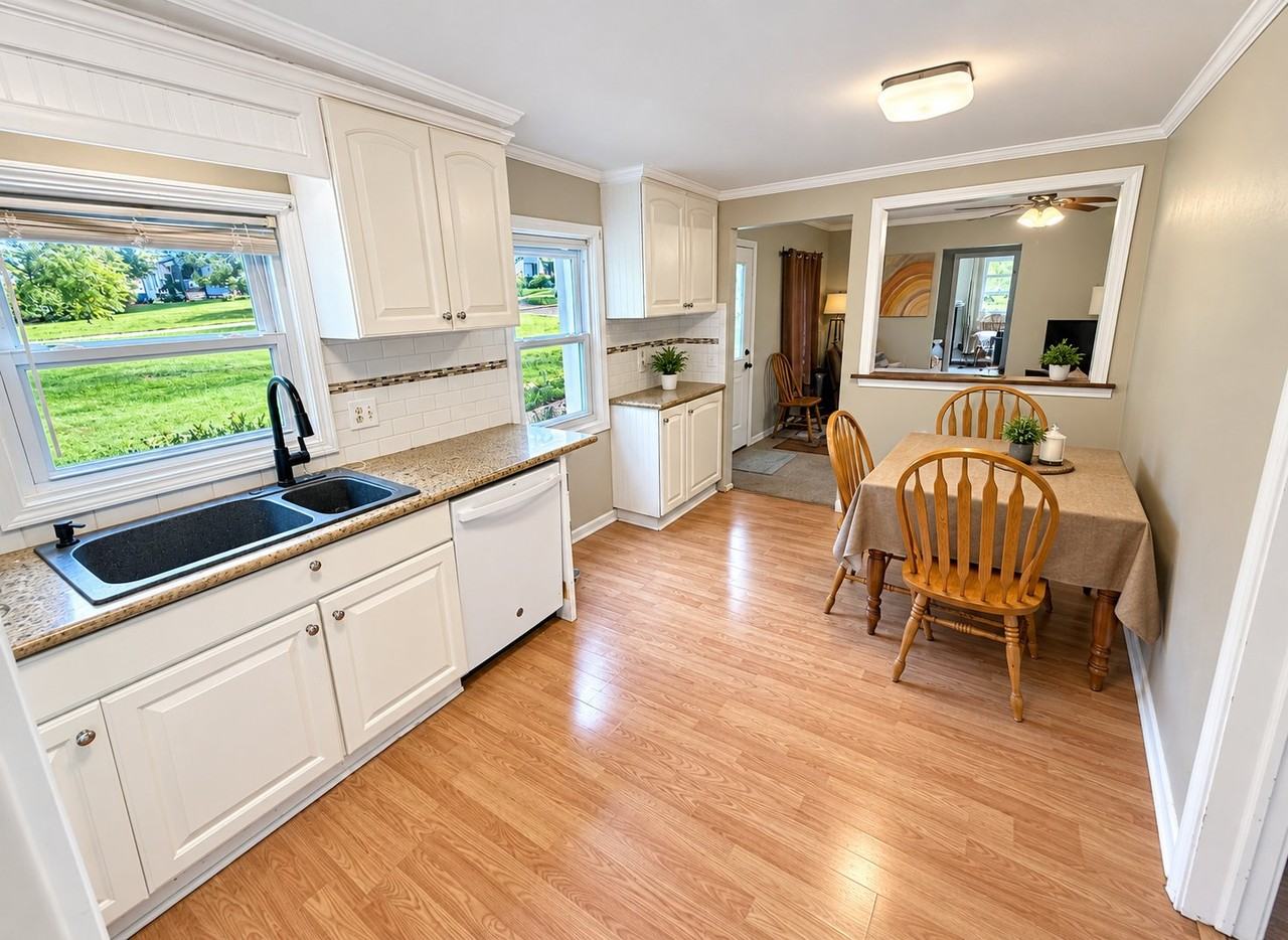 226 Emily St #A - Photo 3 of 17