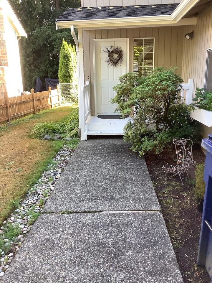 12417 51st Ave Se #A - Photo 2 of 17