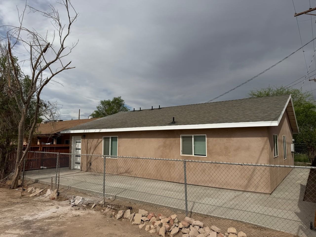 1060 St - Photo 2 of 17