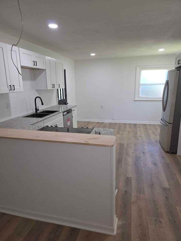 11208 Applewood Dr - Photo 3 of 11