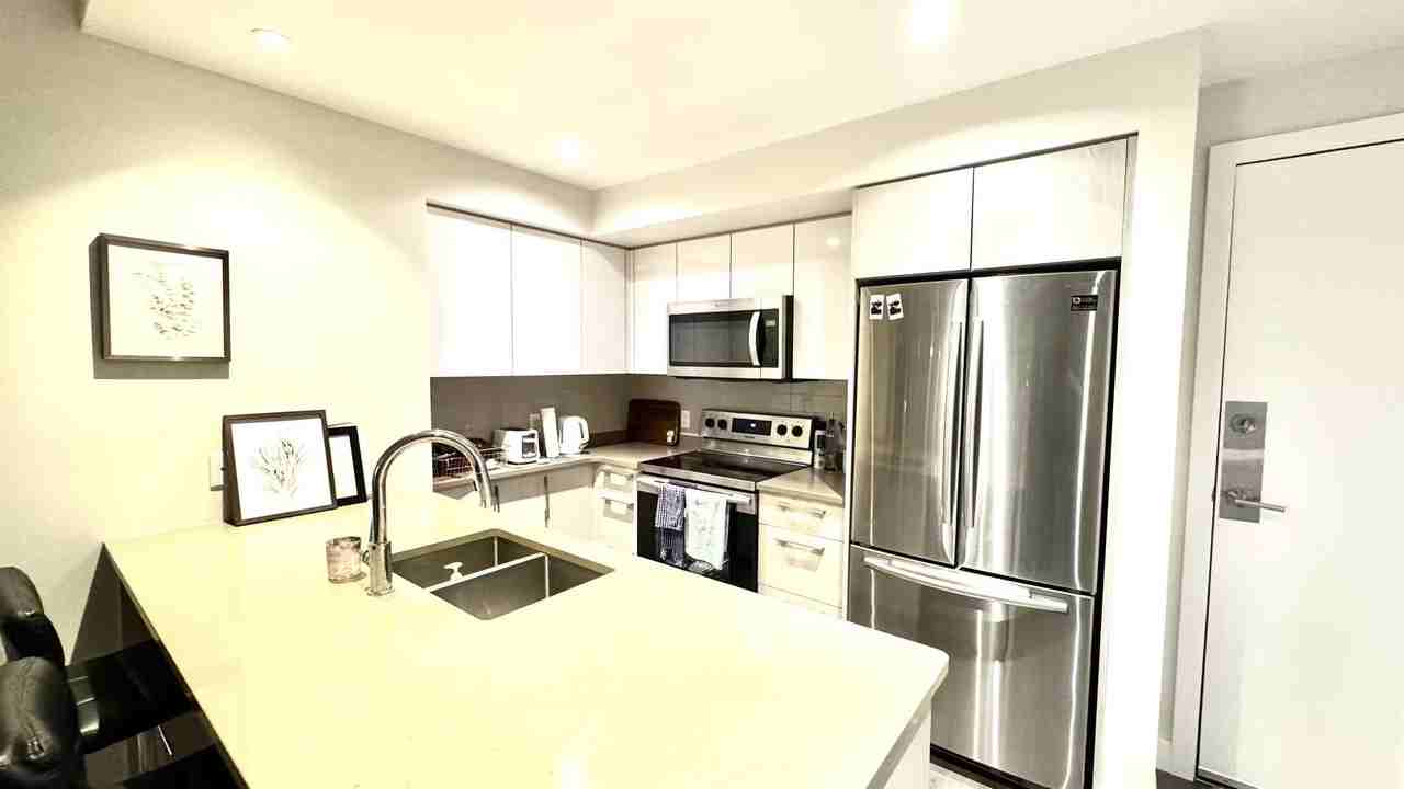 3333 Glasgow Avenue - Photo 2 of 11
