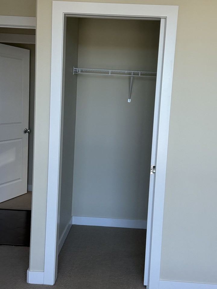 16 Varsity Estates Cir Nw - Photo 2 of 11