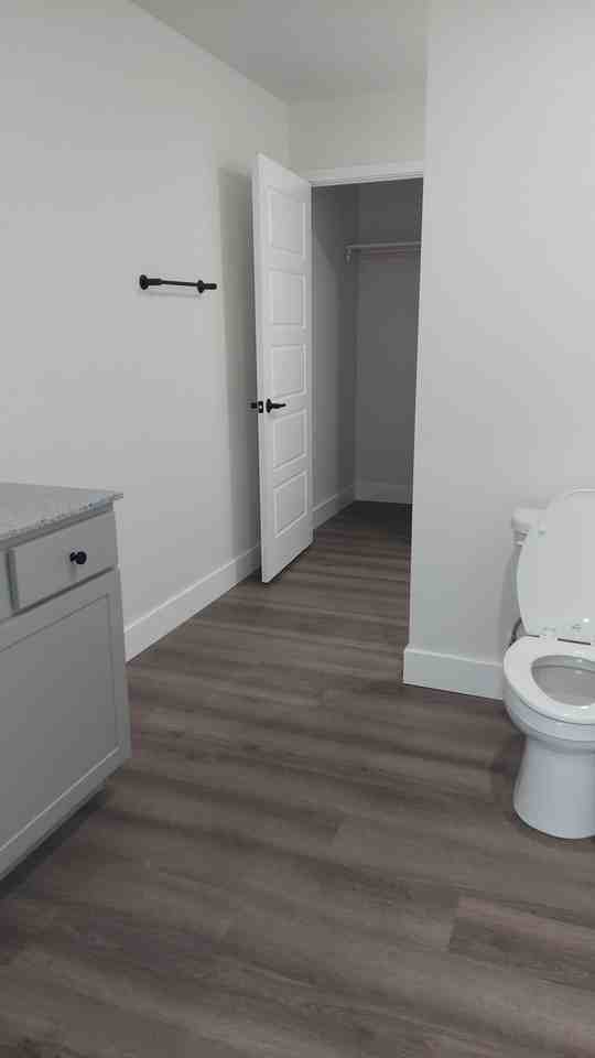 414 Eagle St #414 - Photo 3 of 11